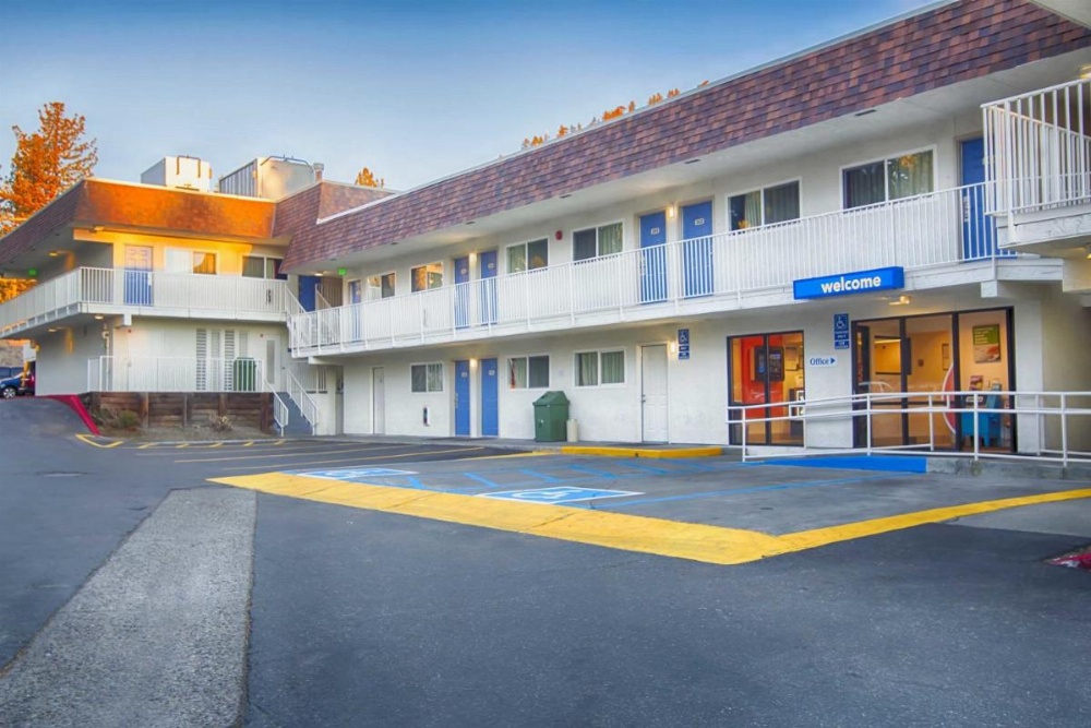 Motel 6 Mammoth Lakes Image 10