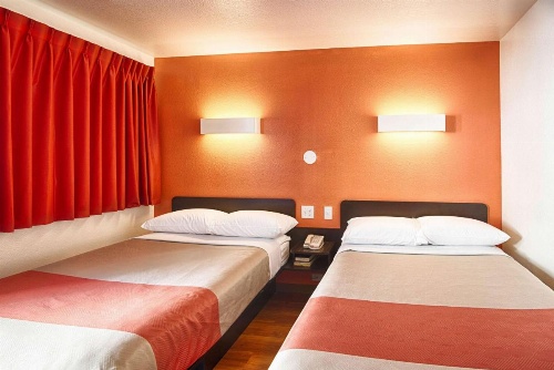 Motel 6 Mammoth Lakes image 27
