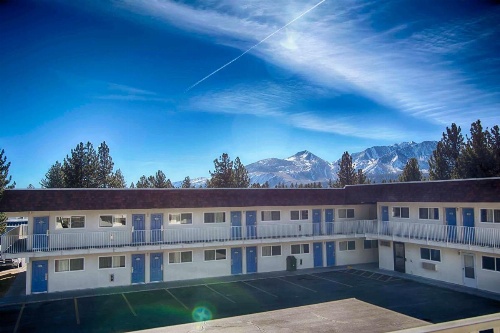 Motel 6 Mammoth Lakes image 49